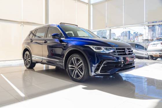 VOLKSWAGEN TIGUAN 2.0 300 TSI GASOLINA ALLSPACE R-LINE AUTOMÁTICO VOLKSWAGEN TIGUAN 2.0 300 TSI GASOLINA ALLSPACE R-LINE AUTOMÁTICO